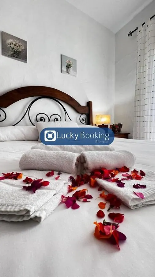 Zahara Lucky Booking Zahara de los Atunes 0*,  Spanyolország